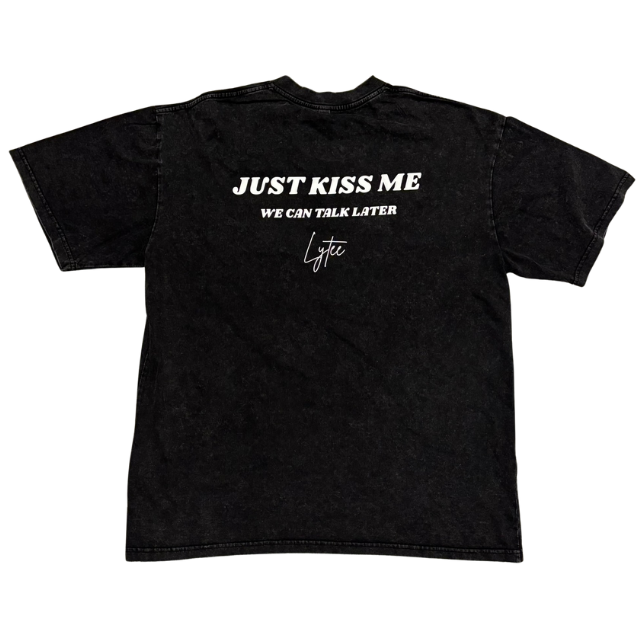 JUST KISS ME